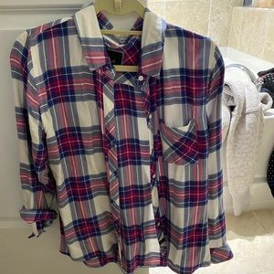 Rails Flannel size medium